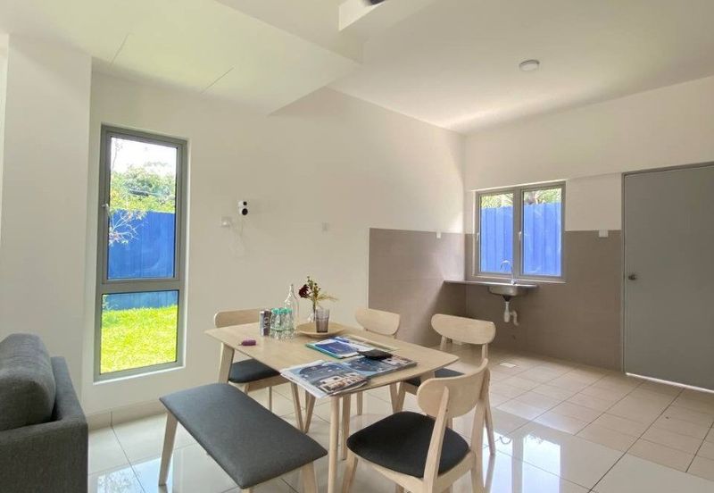 Pulau Indah ( Pulau Lumut )