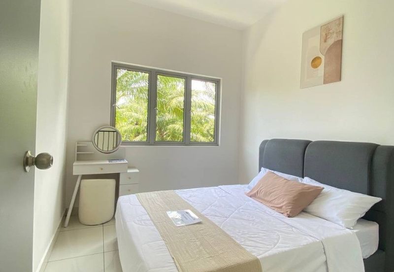 Pulau Indah ( Pulau Lumut )