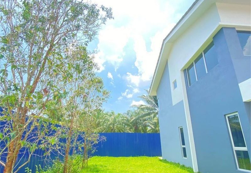 Pulau Indah ( Pulau Lumut )