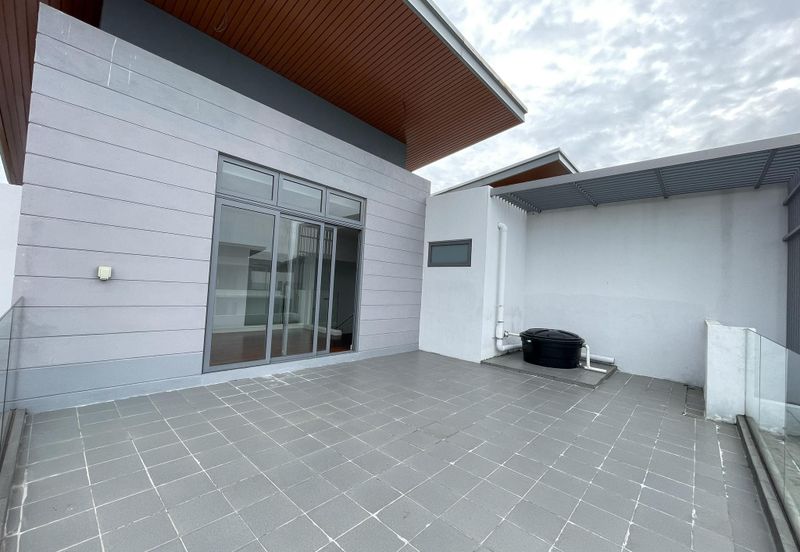 Broadleaf Residences, Hometree