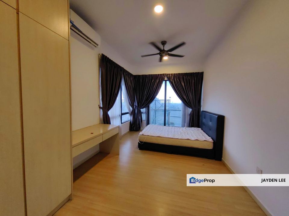 Super Lower Price Fully Furnished 3 Car Park 1425sf For Sale, Selangor, USJ