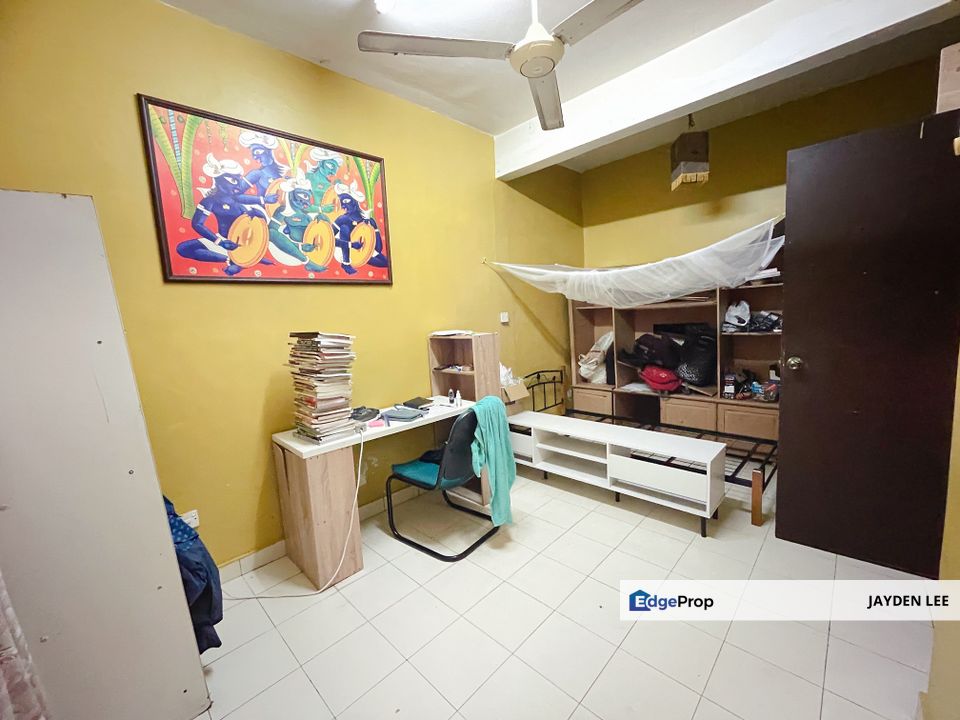 Endlot 2 Storey Puchong Hartamas Gated Guarded Facing No House 29x80sqft, Selangor, Puchong