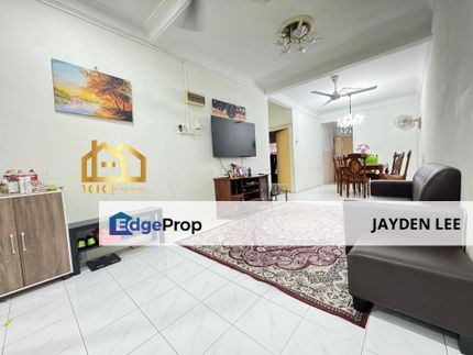 Fully Extended Front & Back Upper Floor Taman Saga Ampang 20x70sqft, Selangor, Ampang