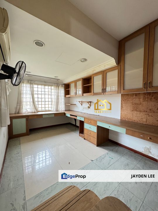 Corner Unit Double Storey Taman Wawasan 2 Puchong Jaya Freehold 4047sqft   , Selangor, Puchong