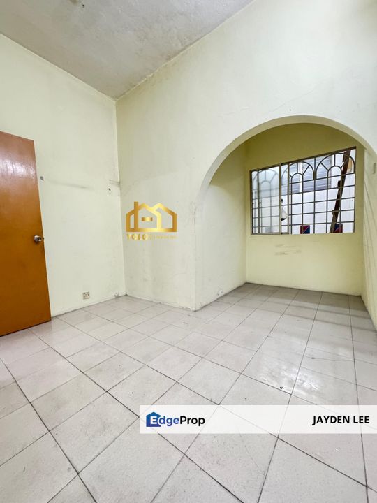 Corner Unit Jalan Bangau Puchong Jaya 2888sqft Gated Guarded    , Selangor, Puchong