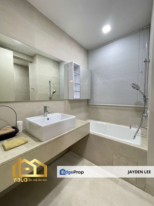 Verry Nice 1890sqft Myhabitat Fully Furnished Corner Unit Strata Title KLCC View, Kuala Lumpur, Ampang