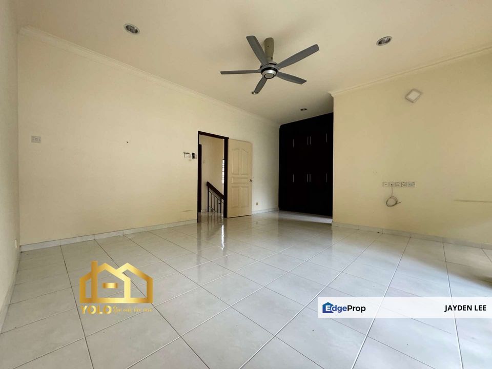 Renovated 2.5 Sty Bayan Hills Puchong Jaya Gated Guarded, Selangor, Puchong