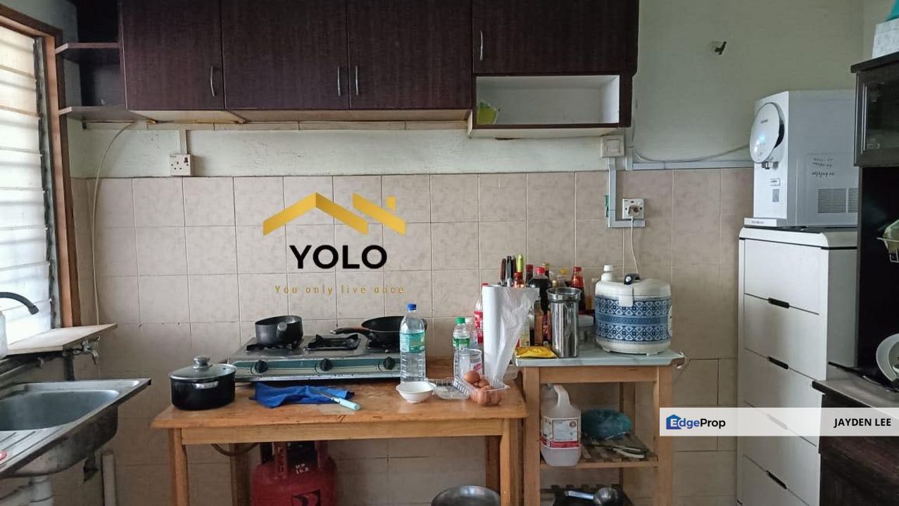 Below Market Double Storey Taman Wawasan 2 Puchong 20x70sf, Selangor, Puchong