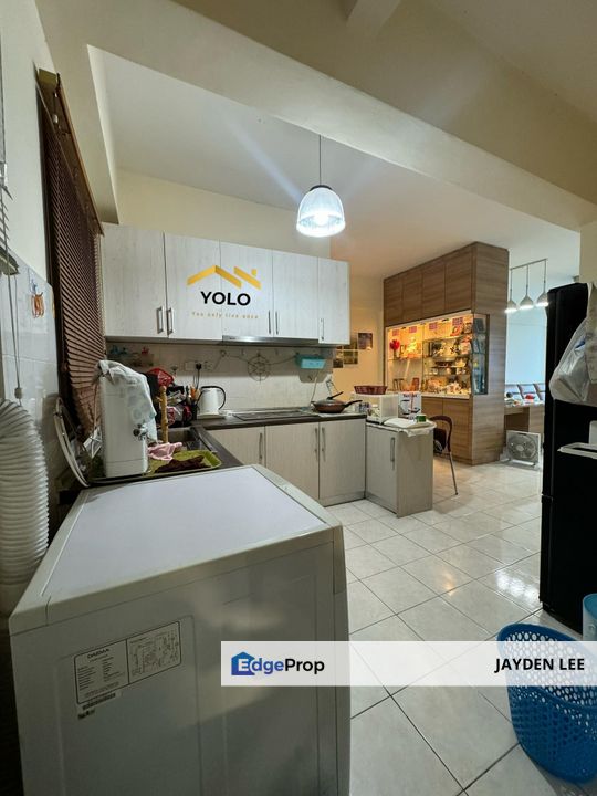 Near Bandar Baru Klang LRT 3 Below Market Renovation Unit 906sqft, Selangor, Klang