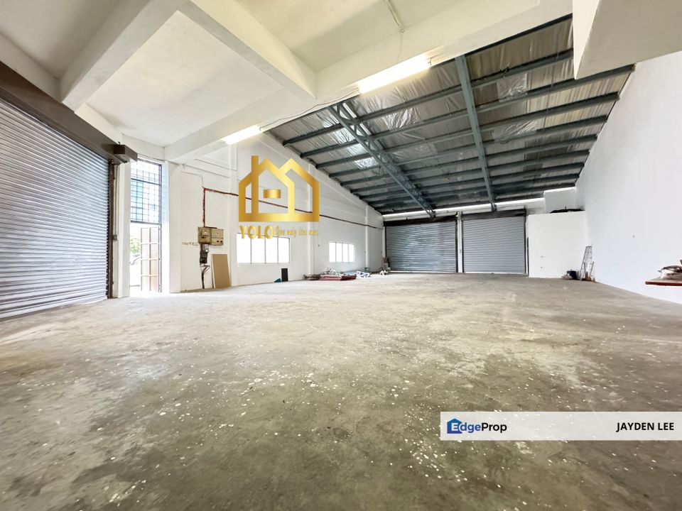 Corner Unit Link Factory 1.5 Storey Jalan Nilam Taman Teknologi Tinggi Subang / Subang High-tech Industrial Park, Selangor, Subang Jaya