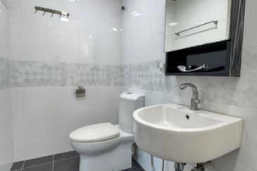 De Tropicana Condominium