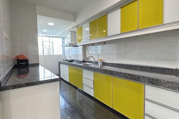 De Tropicana Condominium