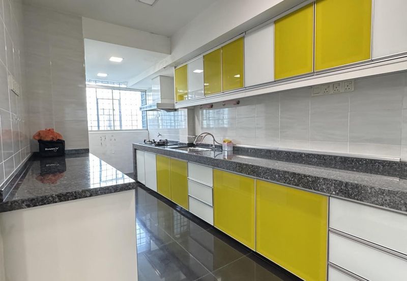 De Tropicana Condominium