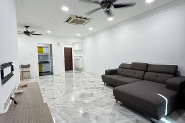 De Tropicana Condominium