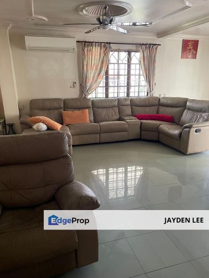 Corner Unit Renovated 2 Sty Jalan Merak Bandar Puchong Jaya 3650sqft, Selangor, Puchong
