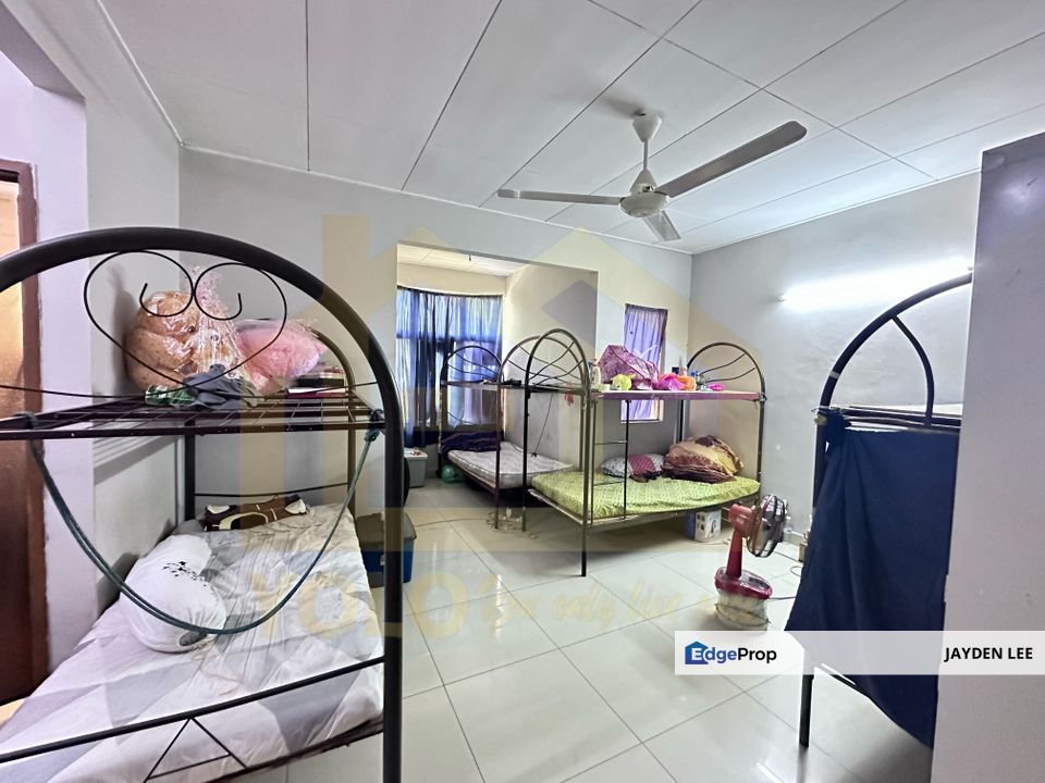 2 Storey Taman Puchong Utama Jalan Pu 1 22x75sf , Selangor, Puchong