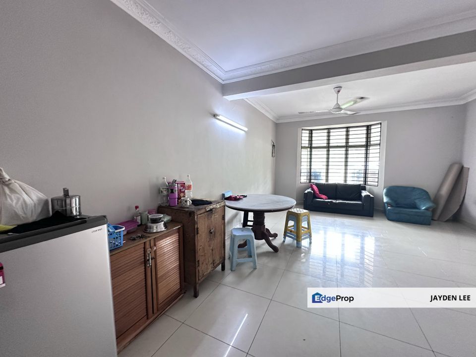 Endlot 2 Storey Taman puchong utama Jln Pu 1 22x75 sf Freehold, Selangor, Puchong