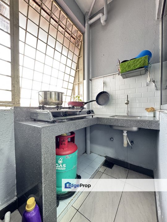 Sri Kenanga Apartment jalan Bangau Bandar Puchong Jaya , Selangor, Puchong