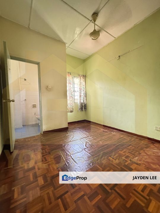 Below Market 2 Sty Jalan BP 1/1 Bukit Puchong 20x70sf, Selangor, Puchong