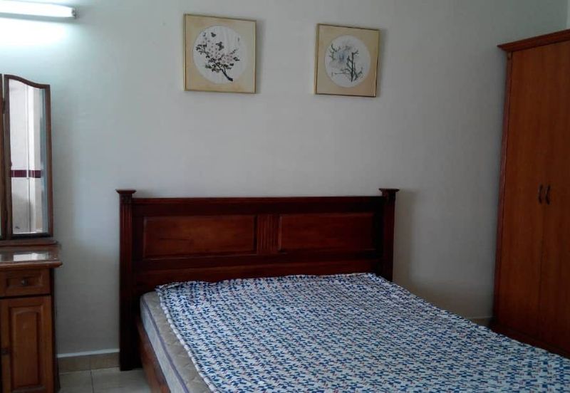 Endah Regal Condominium