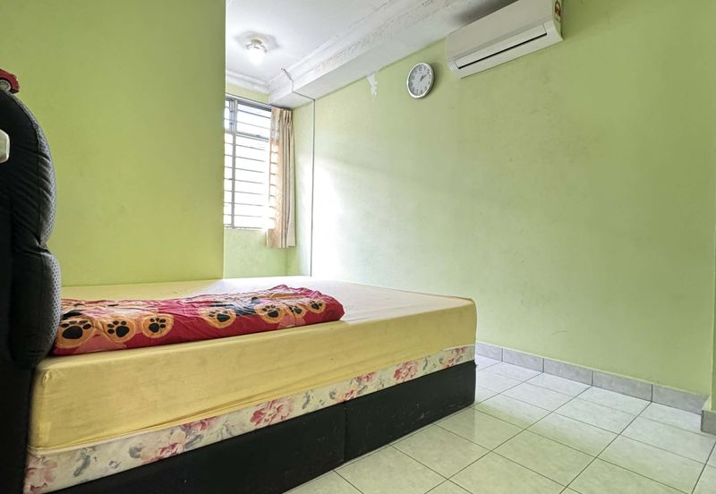 Taman Mutiara Puchong