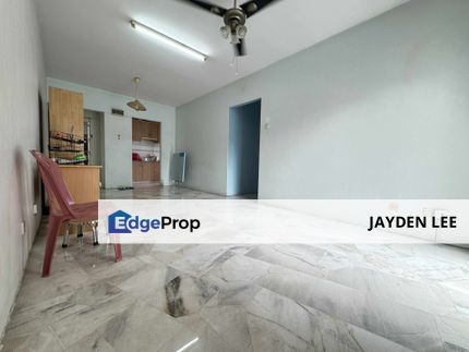 Corner Unti Lower Floor Akasia Apartment Bandar Puteri Puchong, Selangor, Puchong