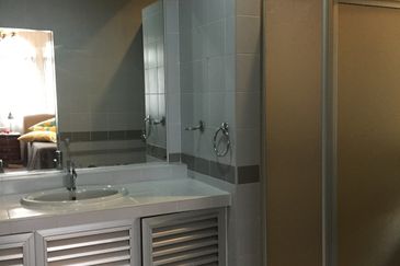 Seksyen 11, Shah Alam