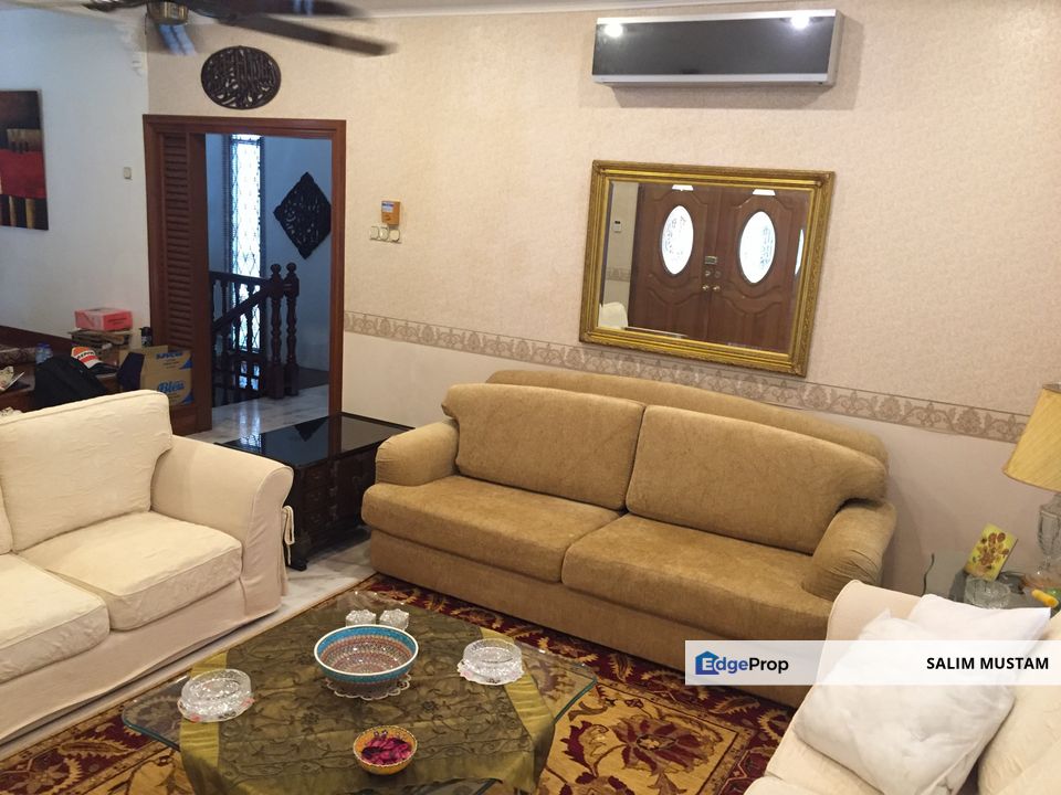 99-Year Leasehold Land 23,730 sq ft with 2-Storey, 7-Room Bungalow at Seksyen 11, Shah Alam, Selangor, Shah Alam