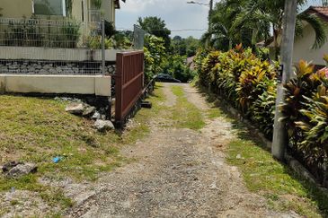 Bungalow Lot at Kg Selamat, Sg Buloh