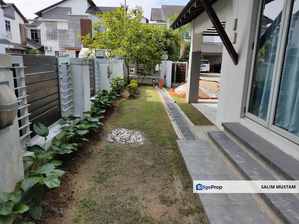 2 Storey Bungalow at Laman Seri, Sek 13, Shah Alam, Selangor, Shah Alam