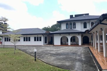 Seksyen 11, Shah Alam