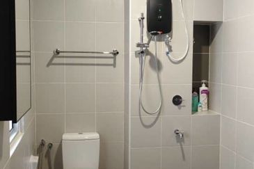 New, Corner Lot, 2 Storey Terrace House at Bandar Serenia.