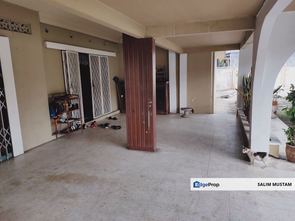 2 Storey Bungalow with huge land, Selangor, Gombak