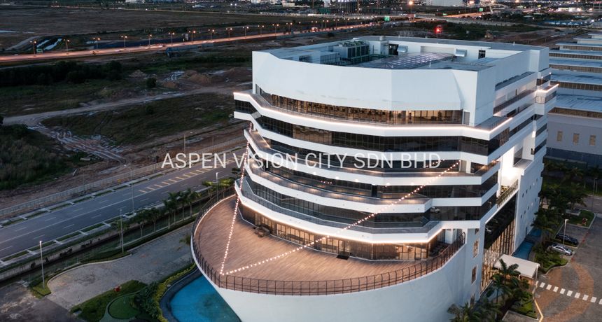 Versa by Aspen Group