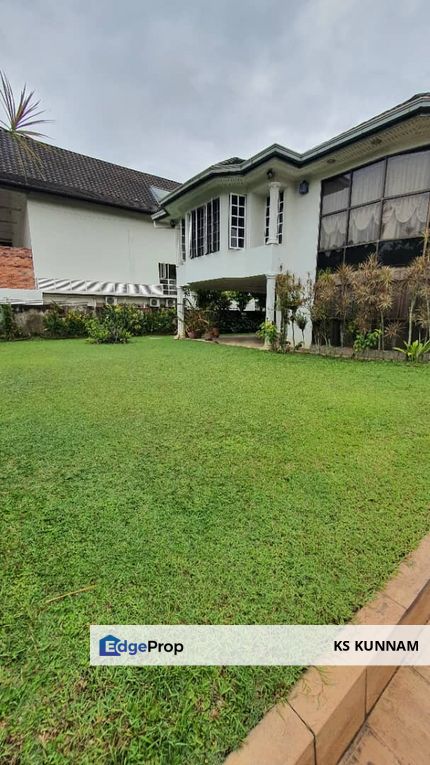 Damansara Heights Bukit Damansara Bungalow big land 9180SFT Walking distance to shops and eateries Guarded area , Kuala Lumpur, Damansara Heights