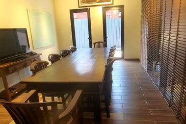 Commercial for Cafes, Retail Shops, Clinics & Showrooms in Bangsar close to transportation Ample parking 