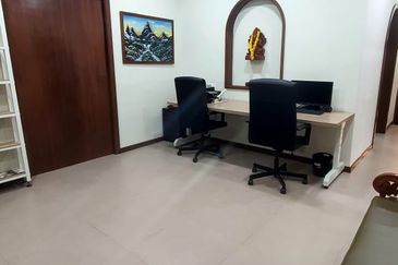 Commercial for Cafes, Retail Shops, Clinics & Showrooms in Bangsar close to transportation Ample parking 