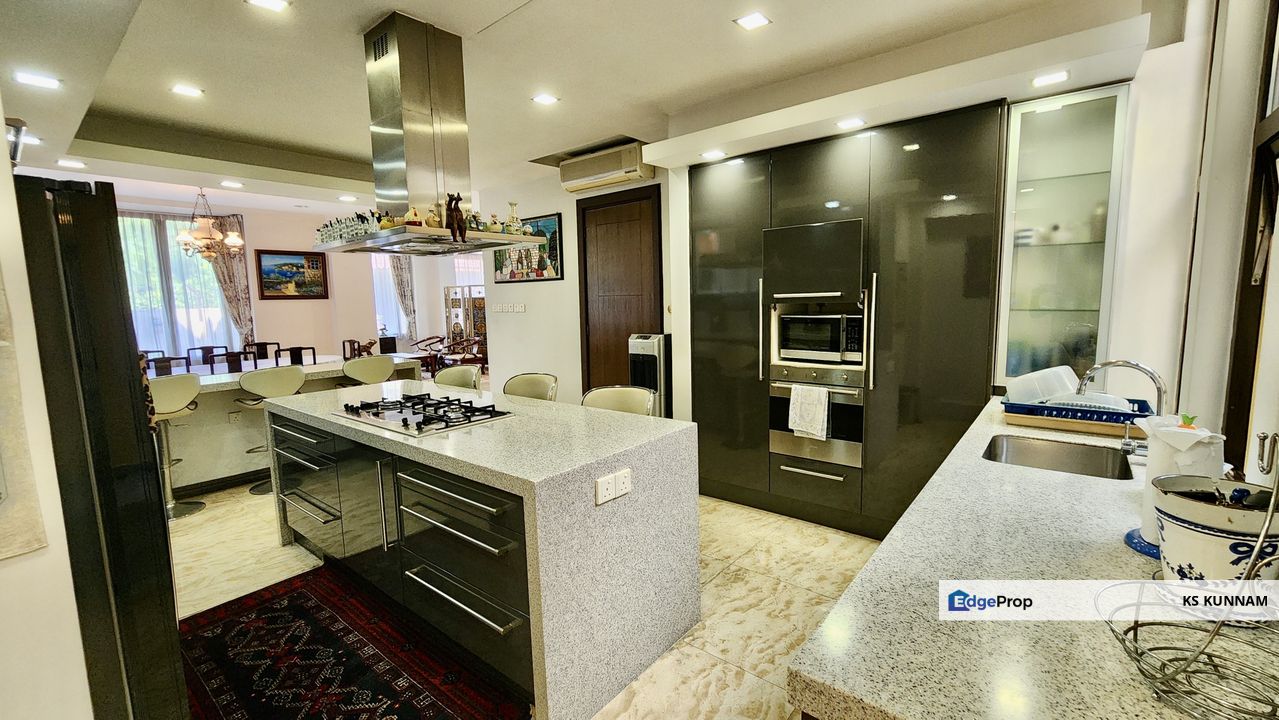 Exclusive Luxury 3 Storey Bungalow Gated Guarded Near Mont Kiara , Kuala Lumpur, Sri Hartamas 