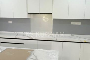 3 Storey Bungalow at Bukit Tunku Kenny Hills for Rent 