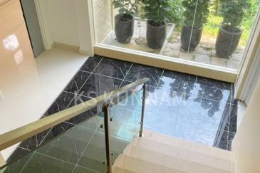 3 Storey Bungalow at Bukit Tunku Kenny Hills for Rent 