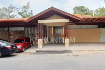 3 Storey Bungalow at Bukit Tunku Kenny Hills for Rent 