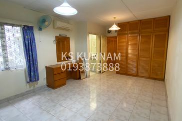 Jalan Langgak Tuanku 