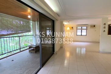 Jalan Langgak Tuanku 