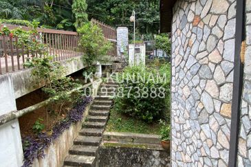 Jalan Langgak Tuanku 