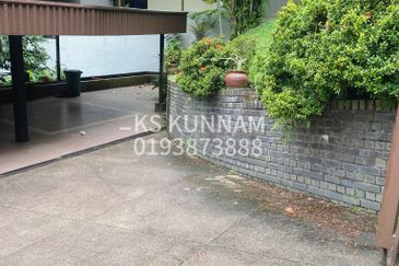 Jalan Langgak Tuanku 