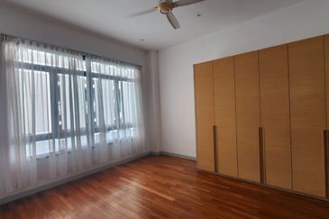Embassy Area / KLCC/ ISKL Very Rare Duplex Unit With Built Indoor Lift 