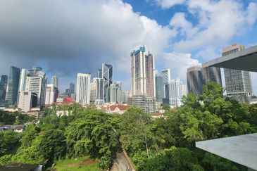 Embassy Area / KLCC/ ISKL Very Rare Duplex Unit With Built Indoor Lift 