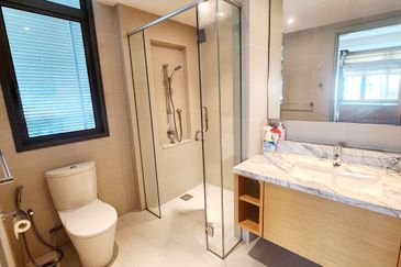 Embassy Area / KLCC/ ISKL Very Rare Duplex Unit With Built Indoor Lift 