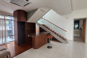 Embassy Area / KLCC/ ISKL Very Rare Duplex Unit With Built Indoor Lift 