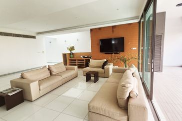 Embassy Area / KLCC/ ISKL Very Rare Duplex Unit With Built Indoor Lift 